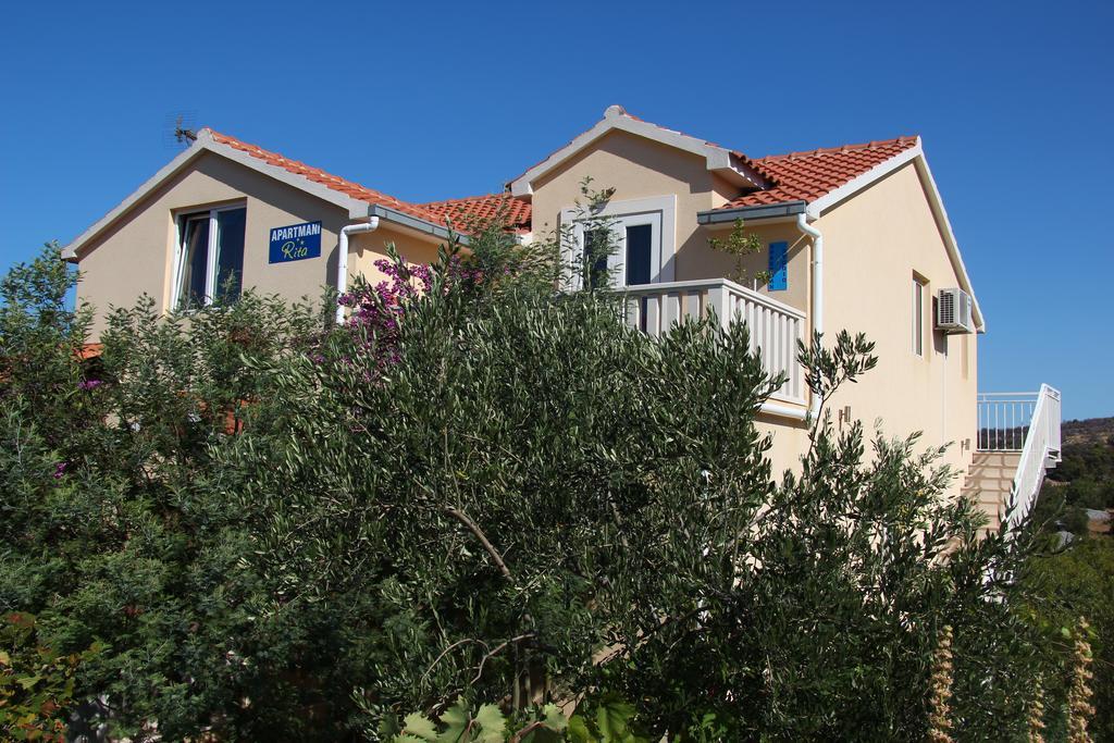 Apartmani Rita Милна Екстериор снимка