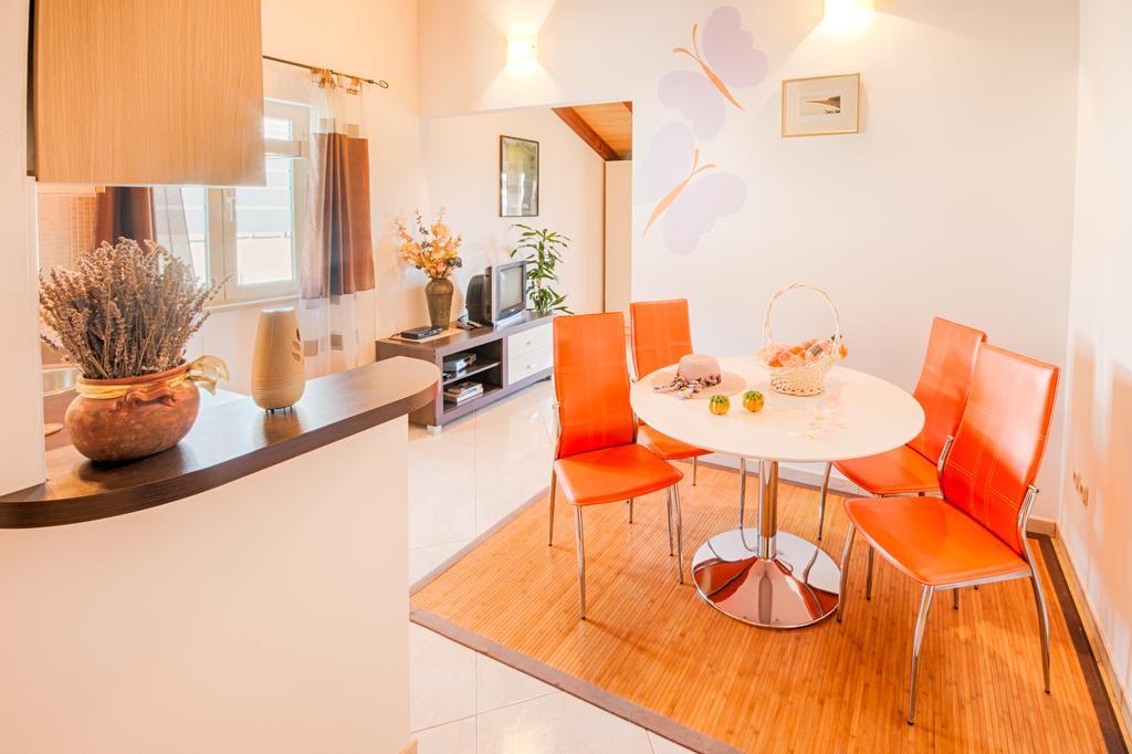 Apartmani Rita Милна Стая снимка