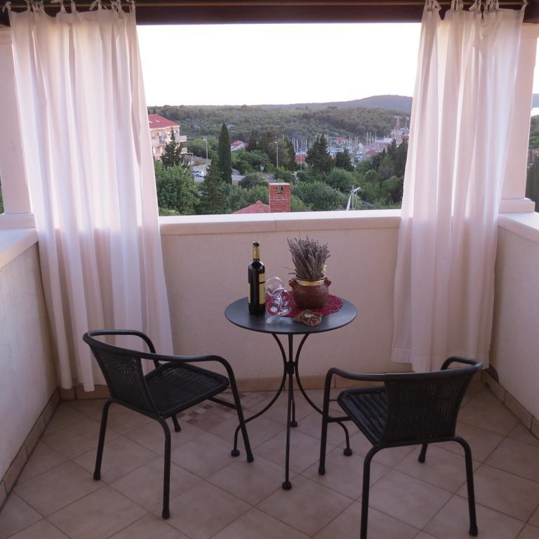 Apartmani Rita Милна Екстериор снимка