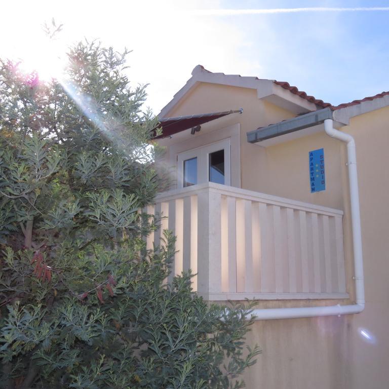 Apartmani Rita Милна Екстериор снимка